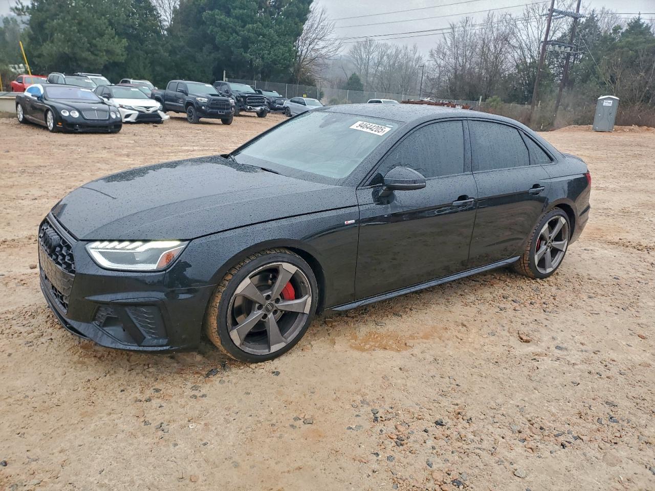 AUDI A4 2023