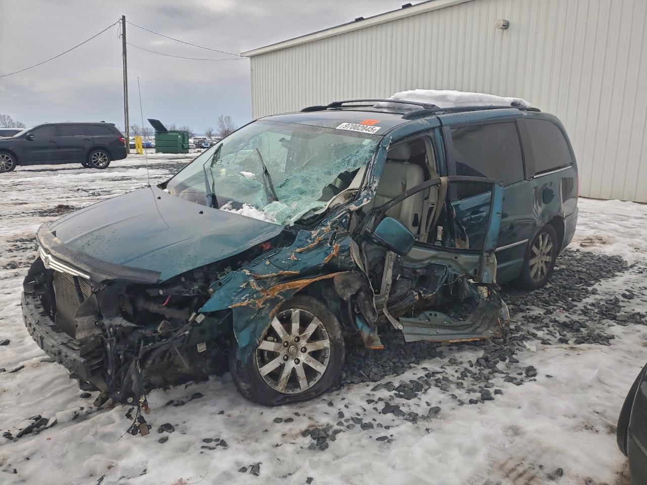 CHRYSLER TOWN & COUNTRY 2009