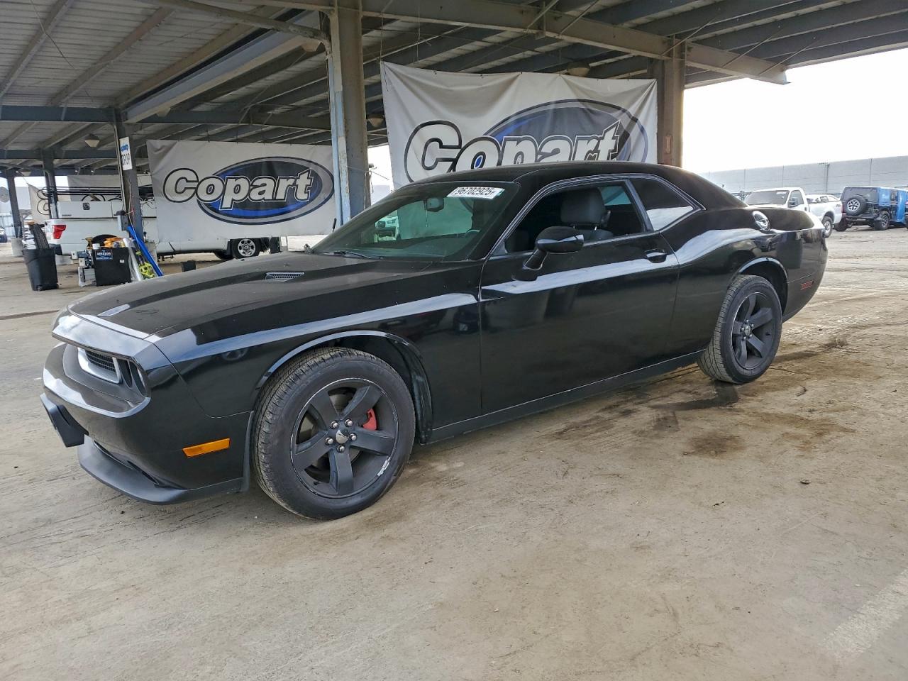 DODGE CHALLENGER 2012