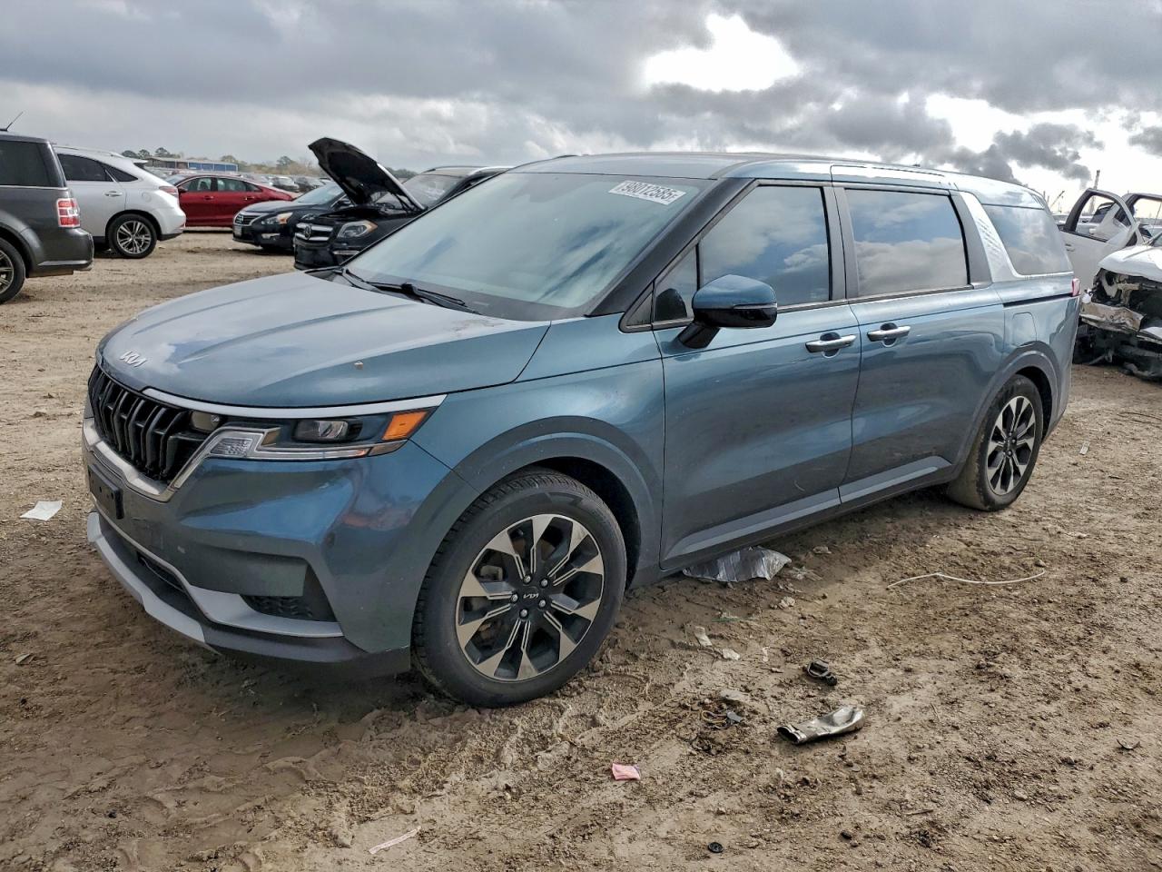 KIA CARNIVAL E 2023