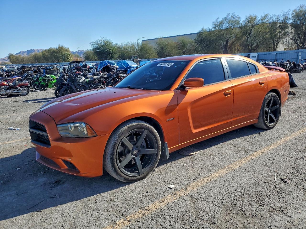 DODGE CHARGER R/ 2011