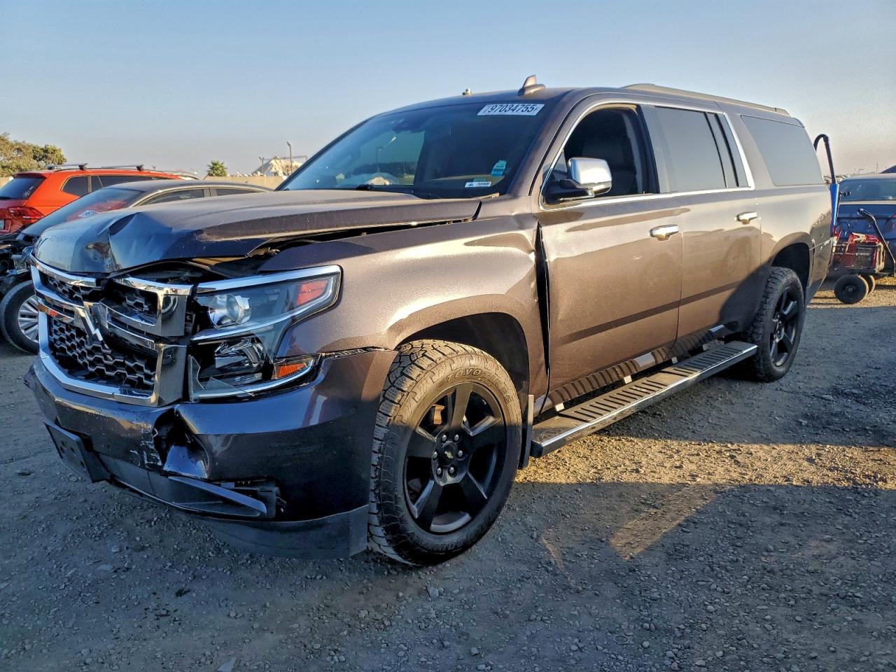 CHEVROLET SUBURBAN 2016