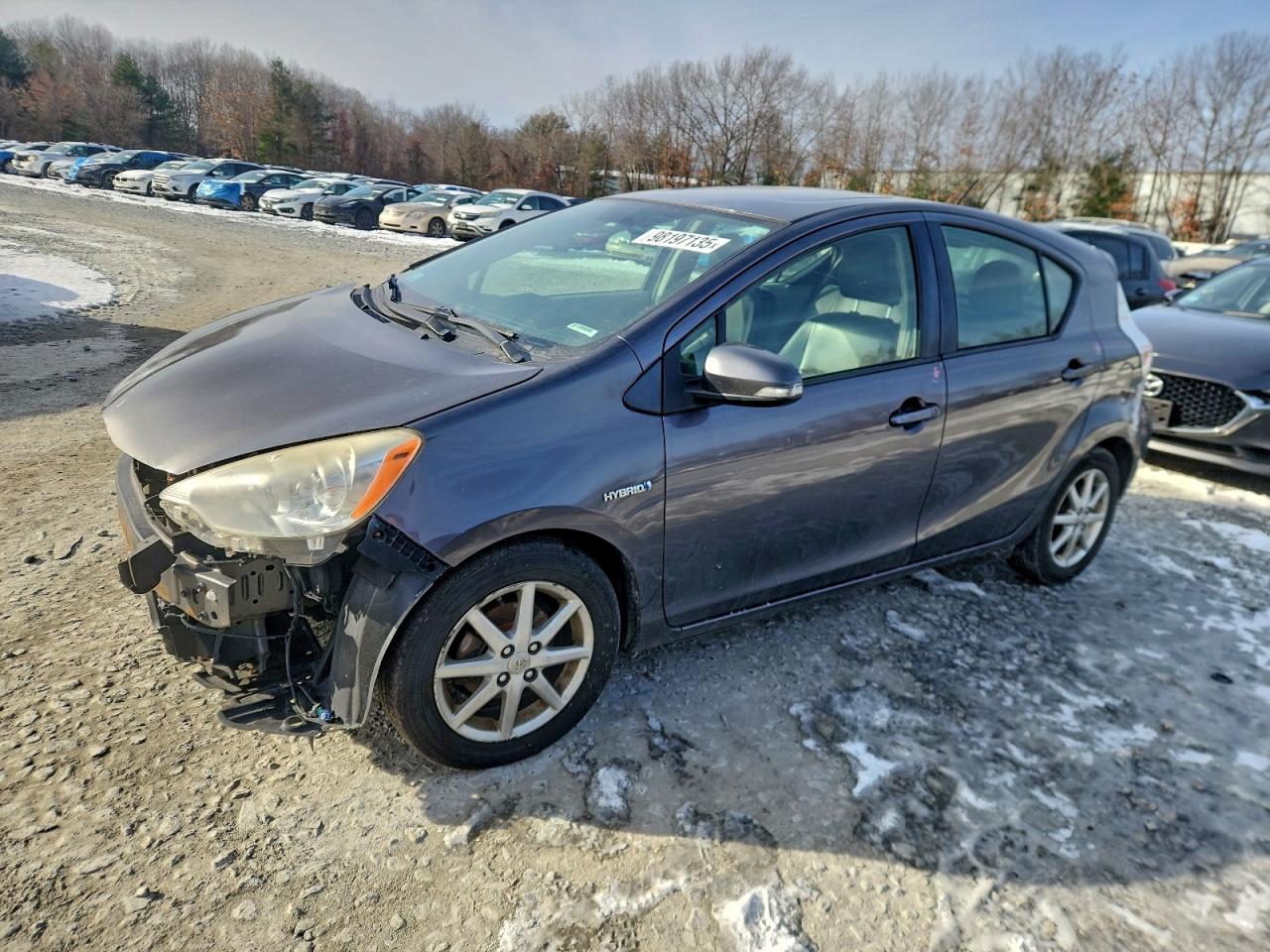 TOYOTA PRIUS C 2013
