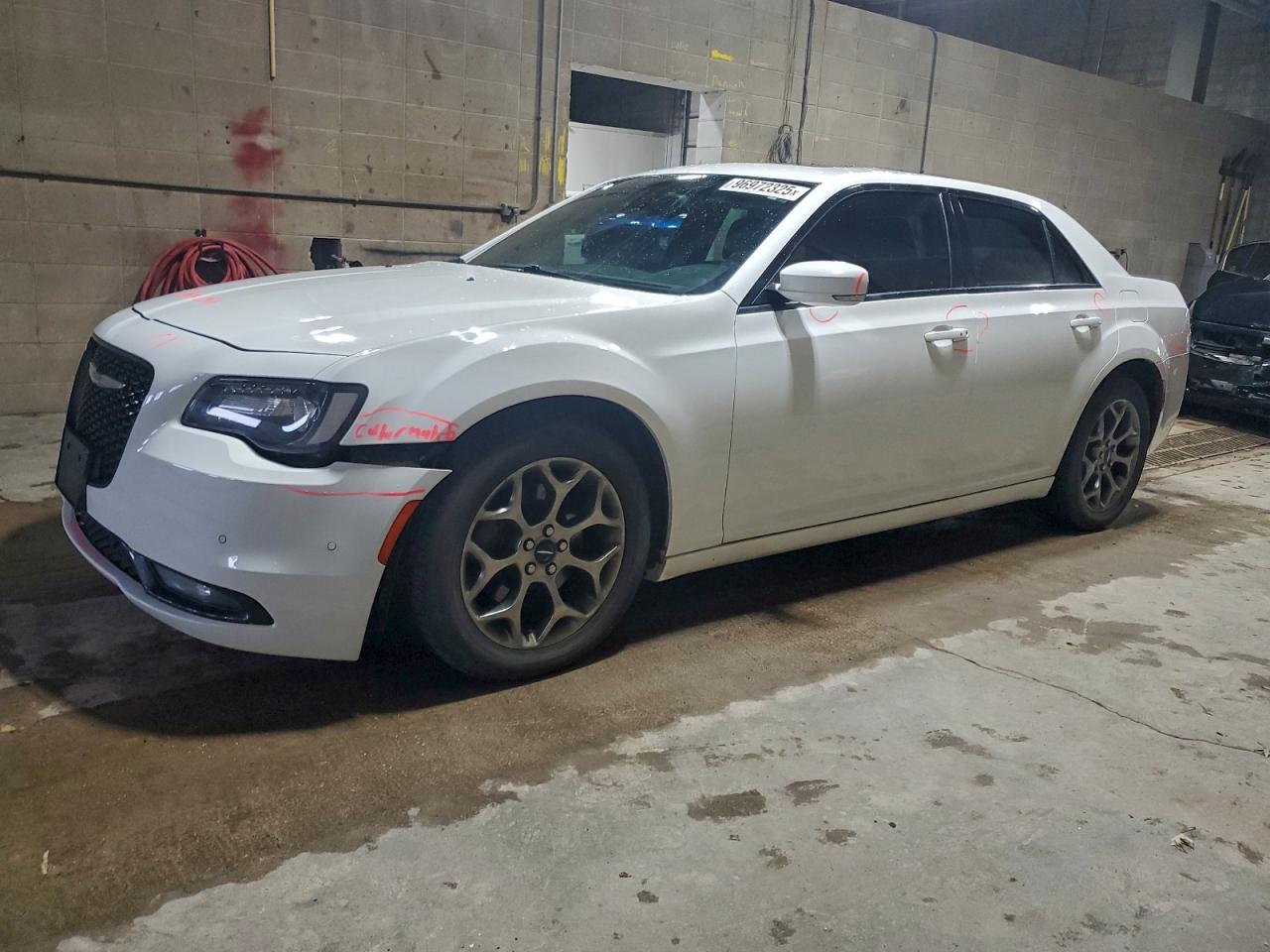 CHRYSLER 300 2015