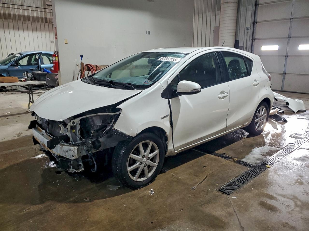 TOYOTA PRIUS C 2012