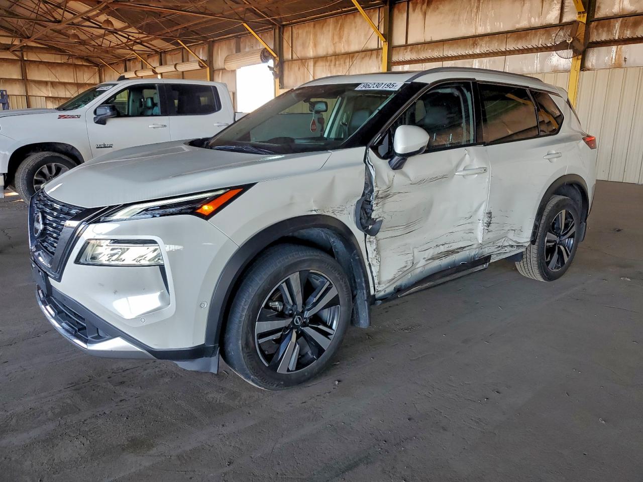 NISSAN ROGUE PLAT 2023