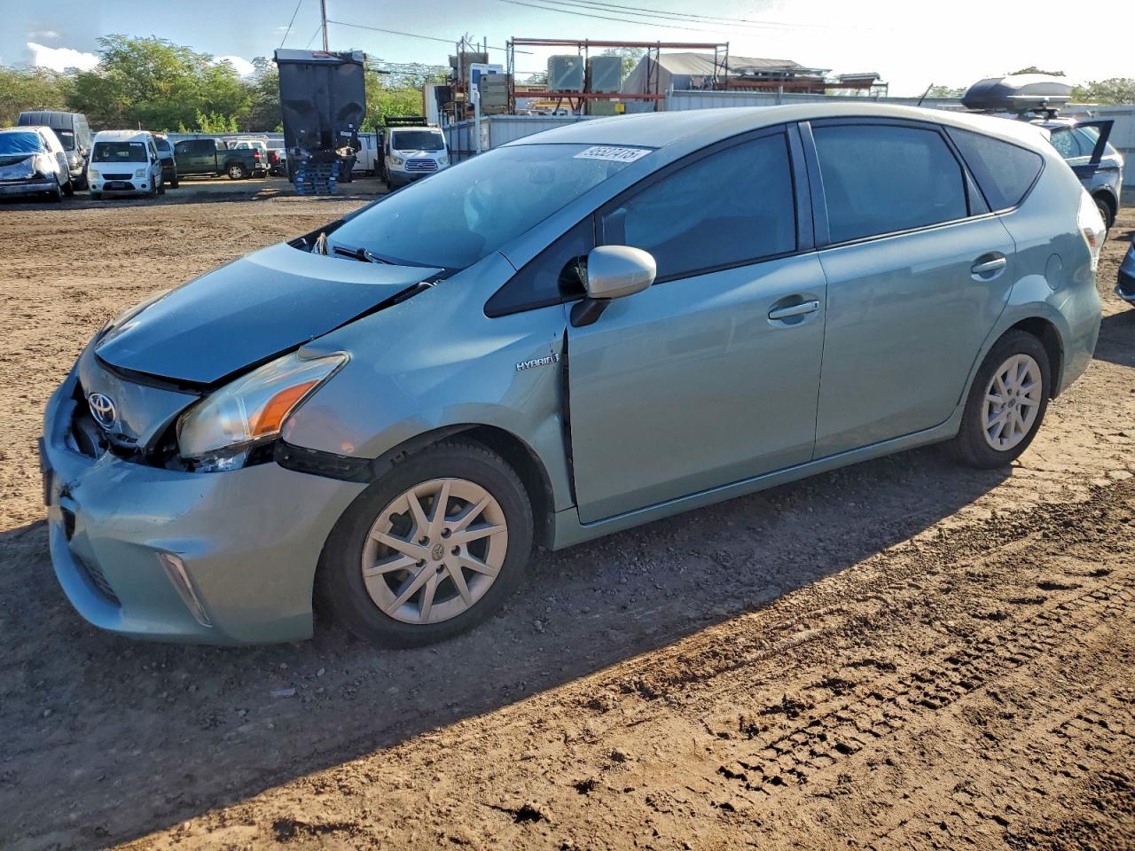 TOYOTA PRIUS V 2013