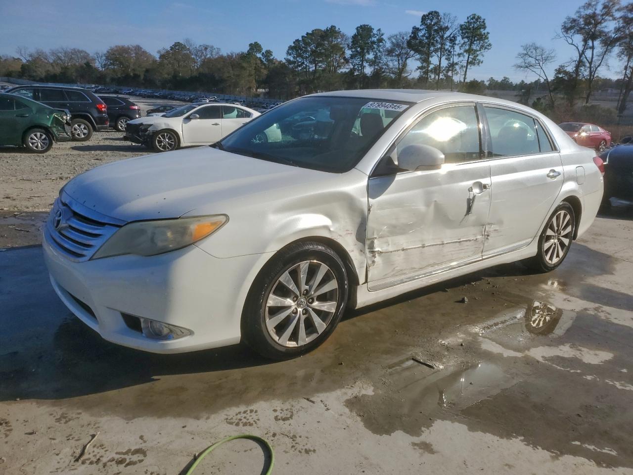 TOYOTA AVALON BAS 2011