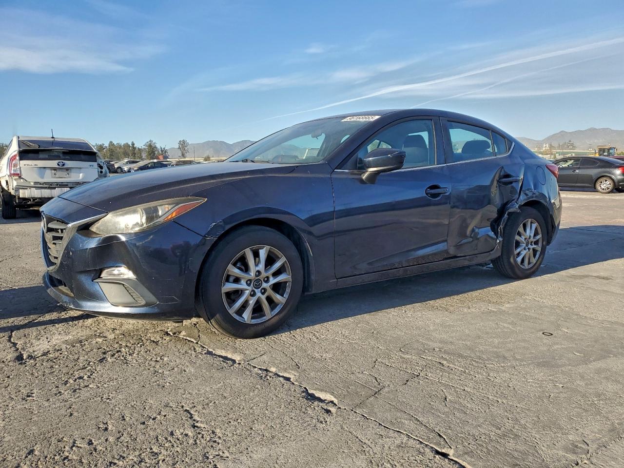 MAZDA 3 2014