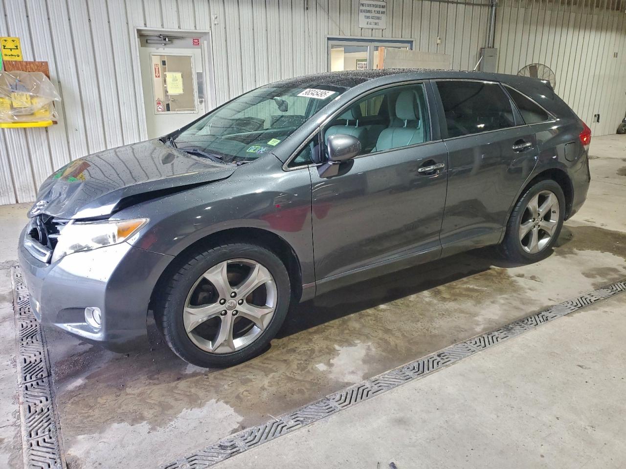 TOYOTA VENZA 2010