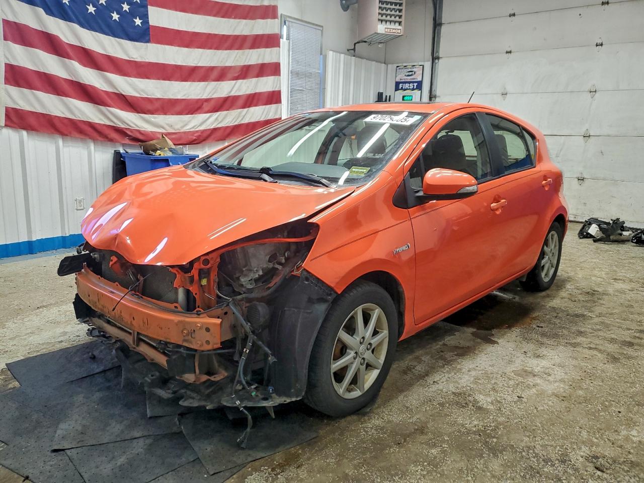 TOYOTA PRIUS C 2013