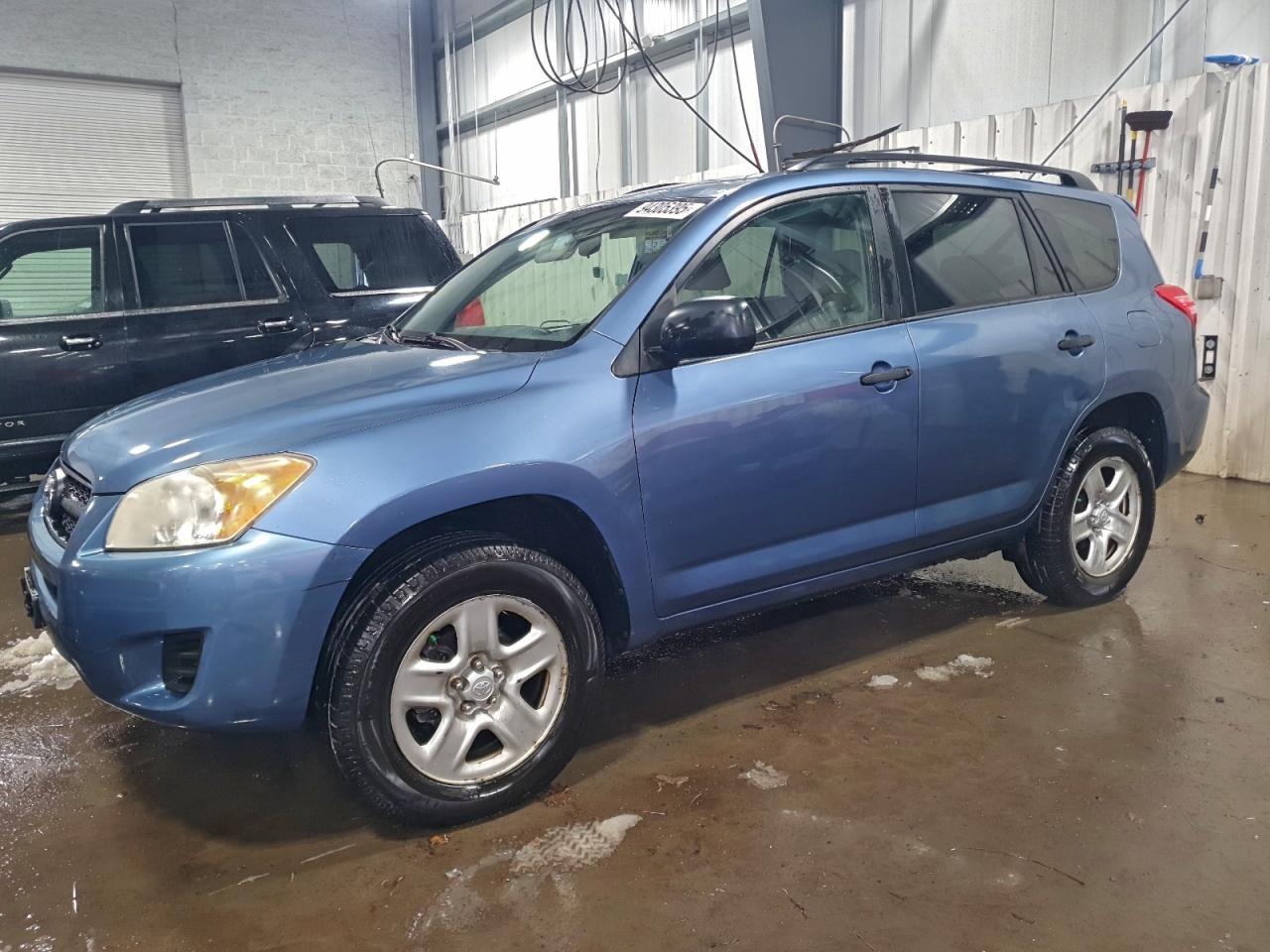 TOYOTA RAV4 2010