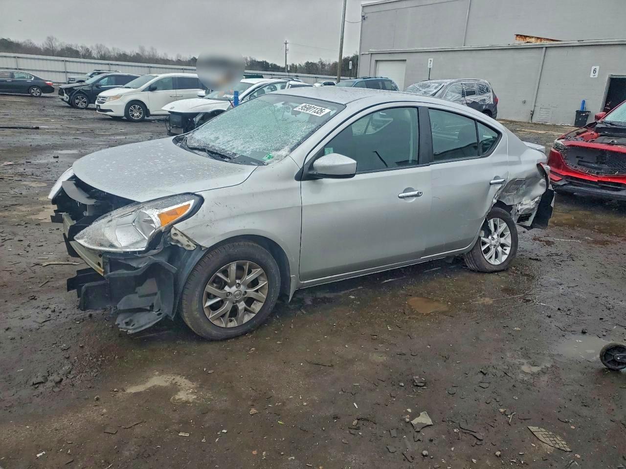 NISSAN VERSA 2015