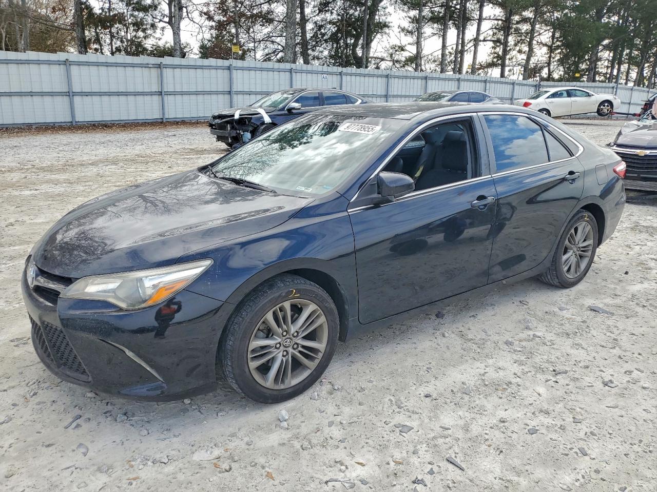 TOYOTA CAMRY 2017