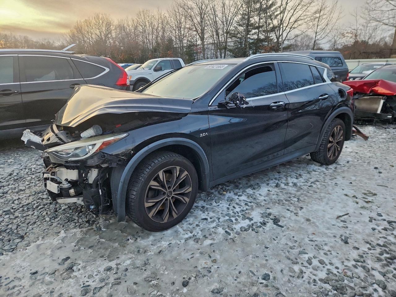 INFINITI QX30 2017