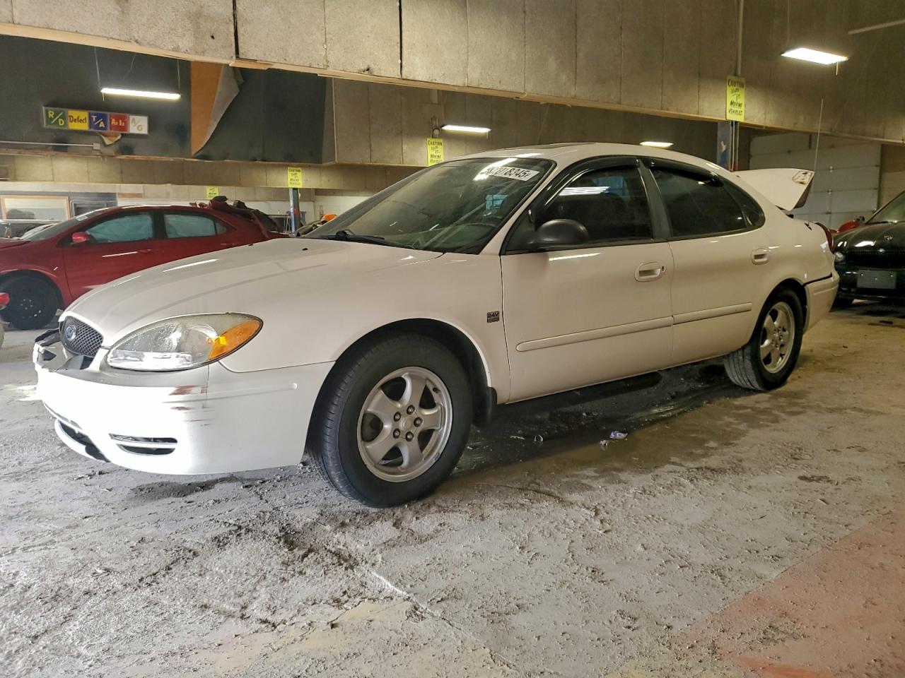 FORD TAURUS 2004