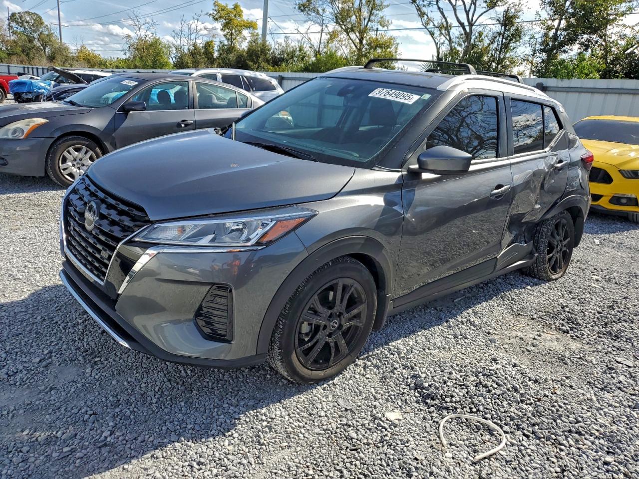 NISSAN KICKS SV 2024