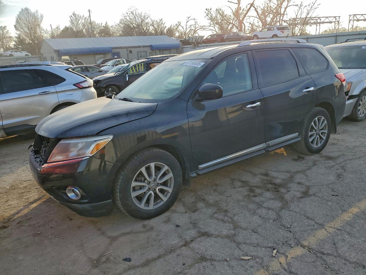 NISSAN PATHFINDER 2016