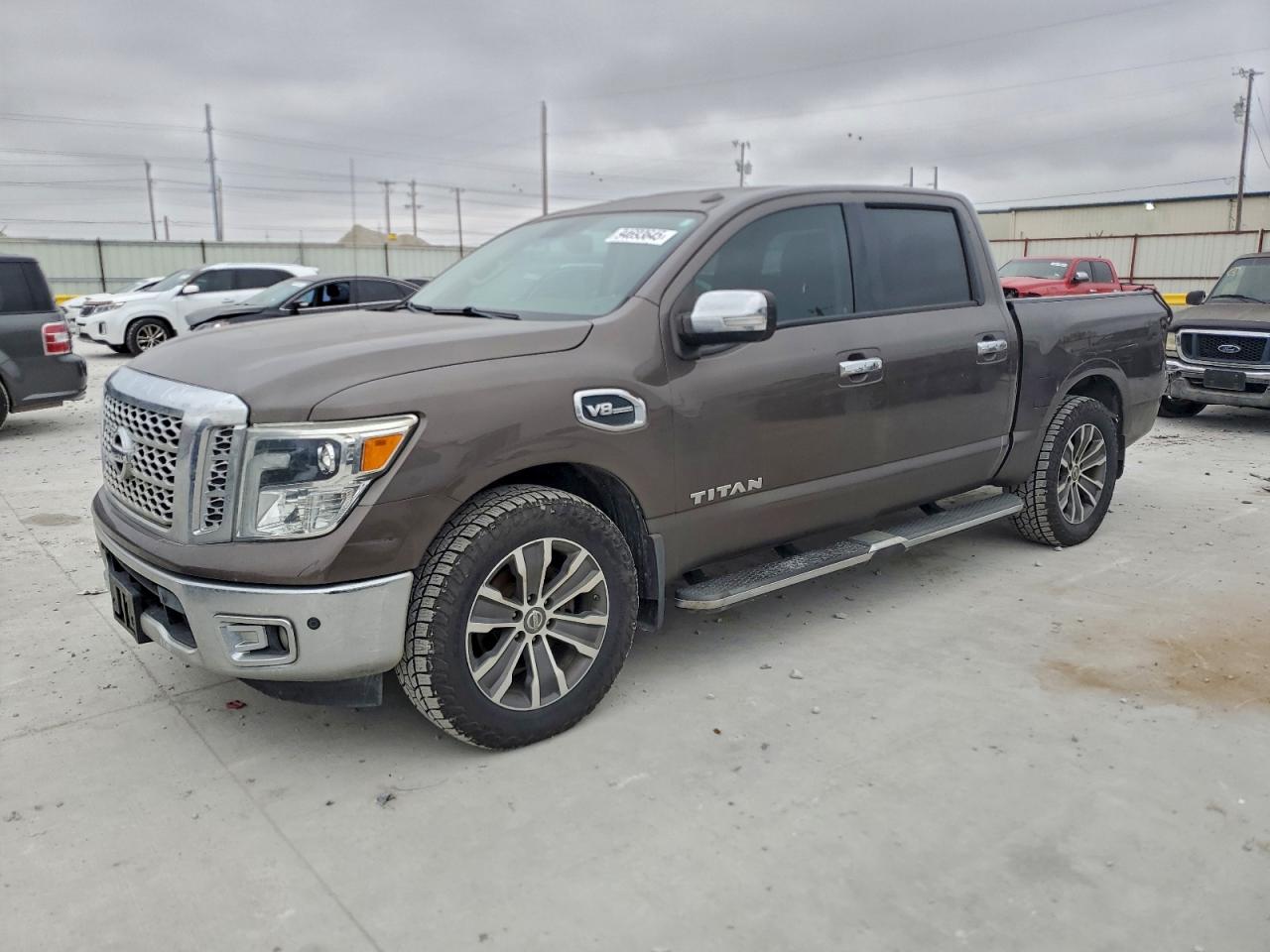NISSAN TITAN SV 2017