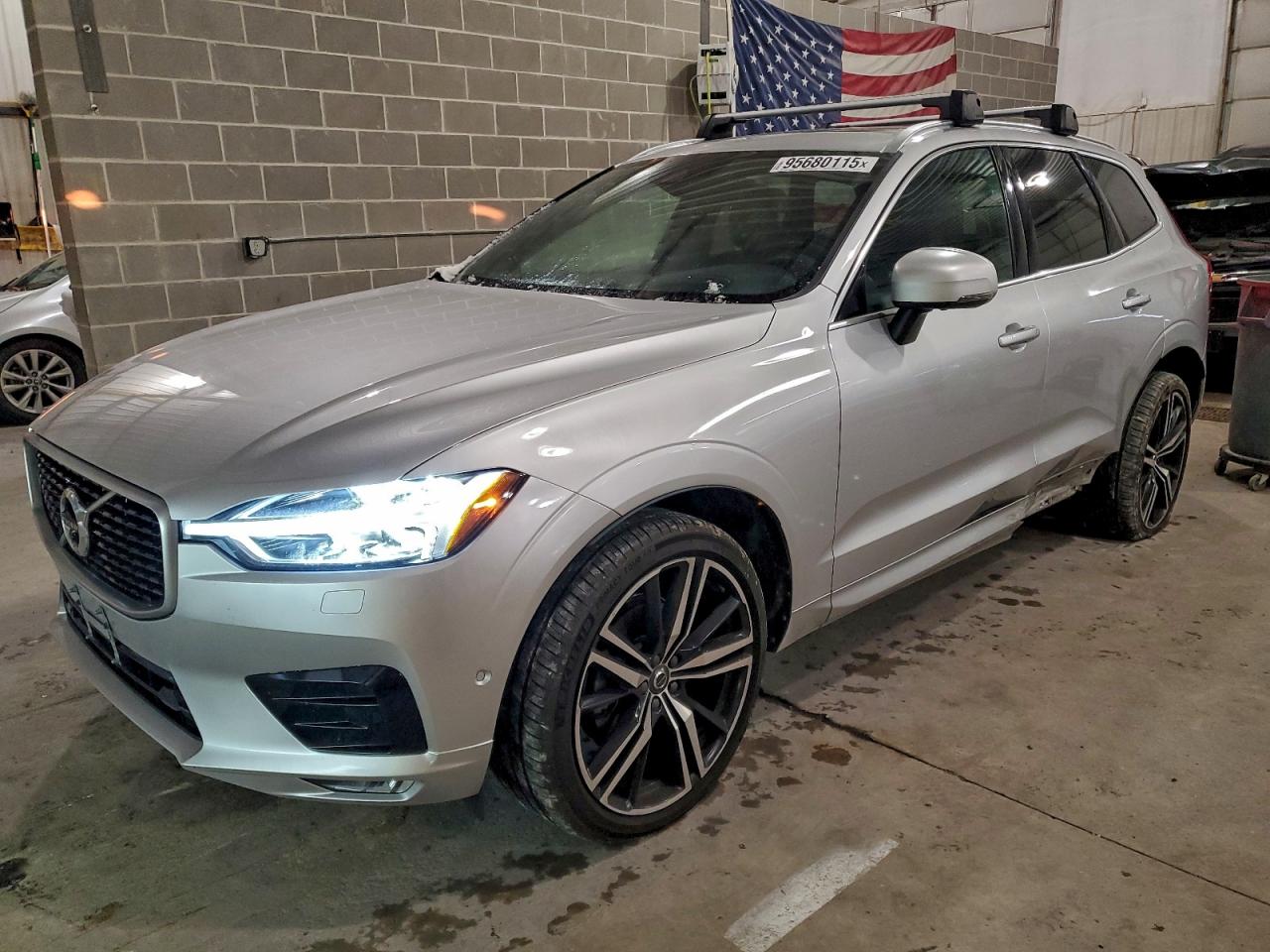 VOLVO XC60 T5 R- 2019
