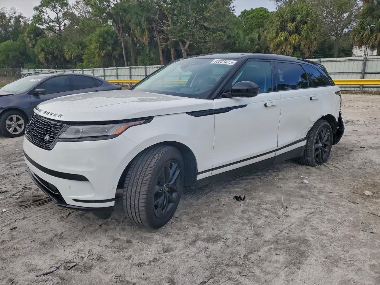 LAND ROVER RANGE ROVER VELAR 2025