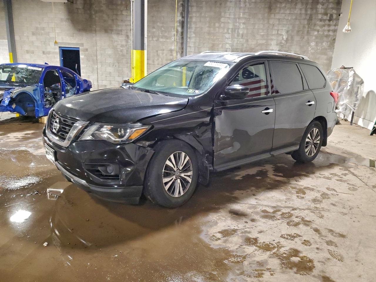 NISSAN PATHFINDER 2019