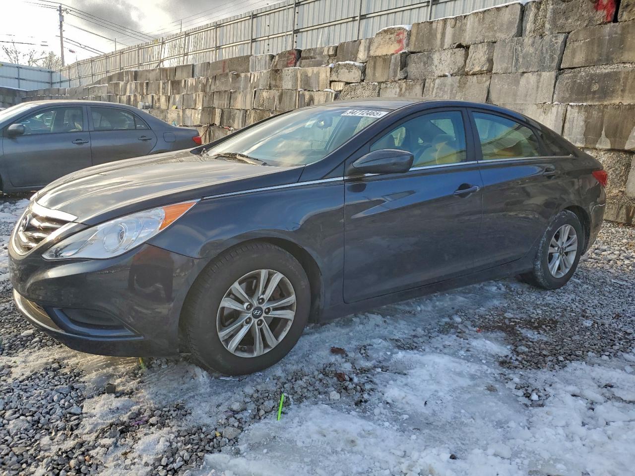 HYUNDAI SONATA GLS 2013