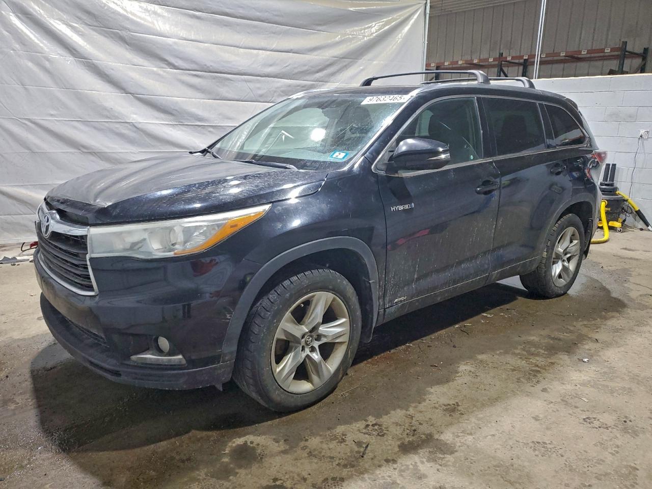 TOYOTA HIGHLANDER HYBRID 2016