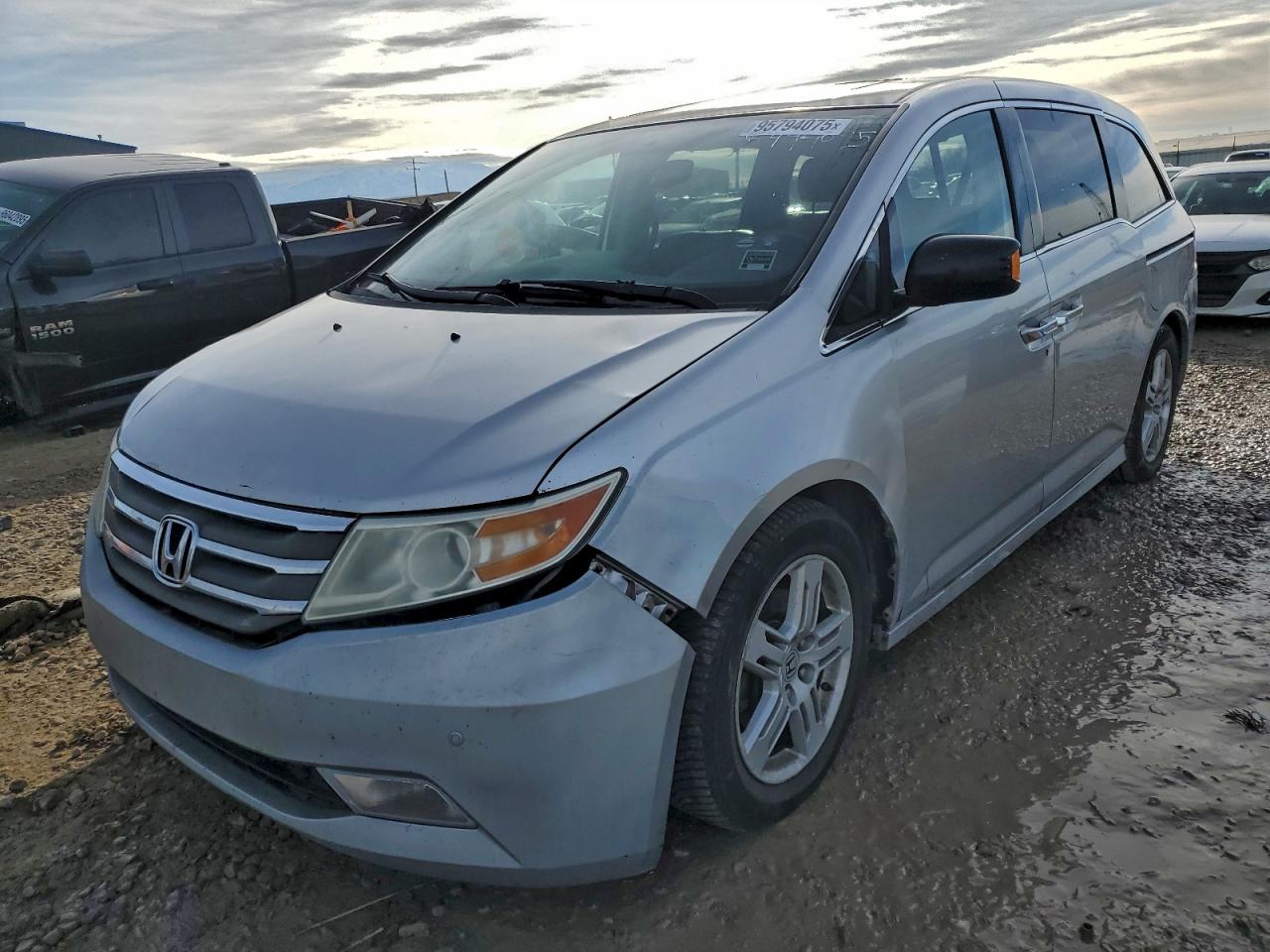 HONDA ODYSSEY 2012
