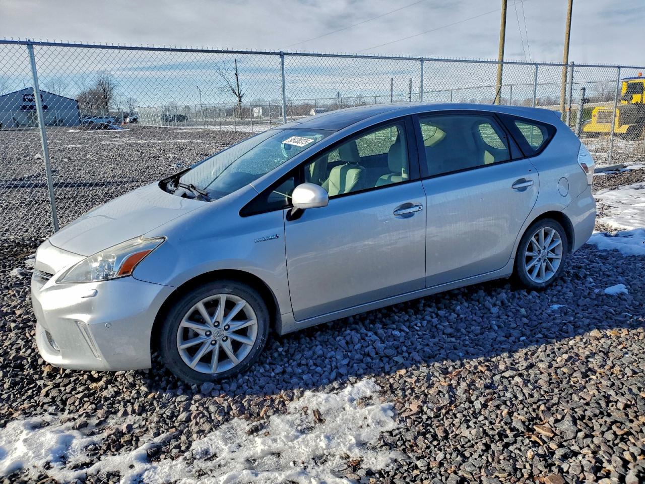 TOYOTA PRIUS V 2012