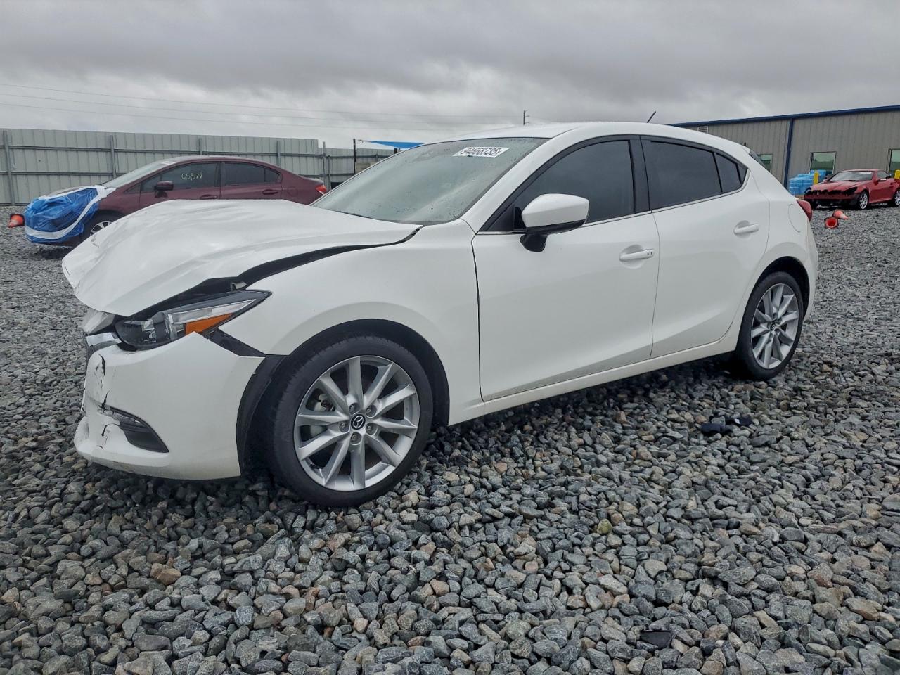 MAZDA 3 2017
