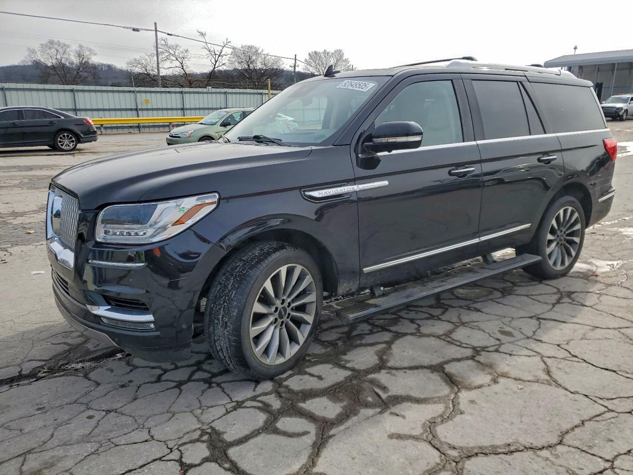 LINCOLN NAVIGATOR 2021