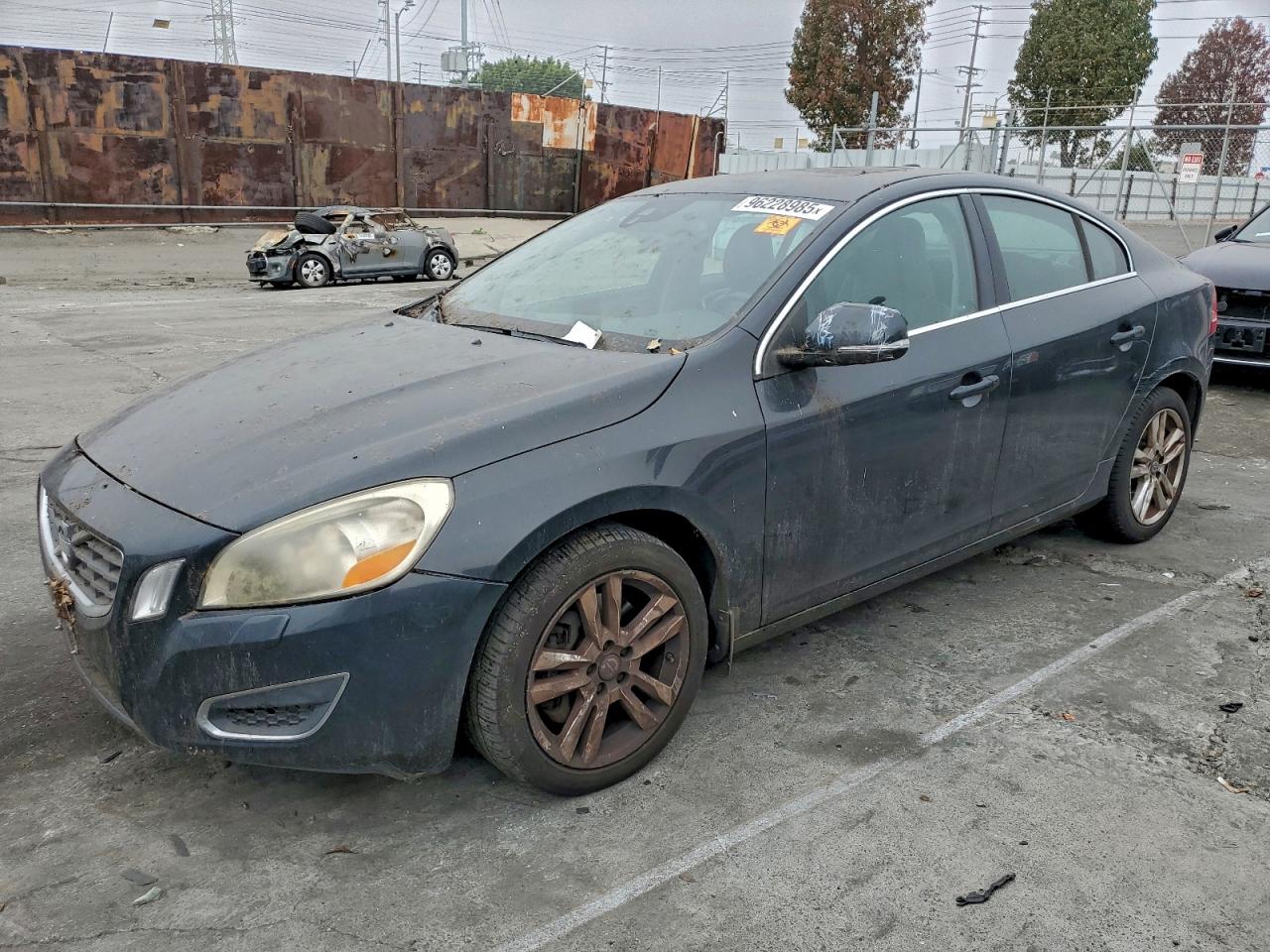 VOLVO S60 2012