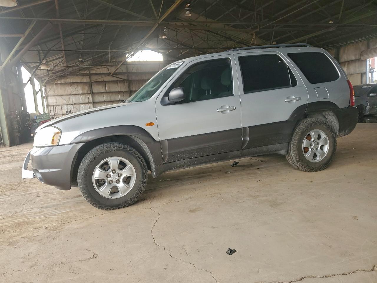 MAZDA TRIBUTE LX 2004