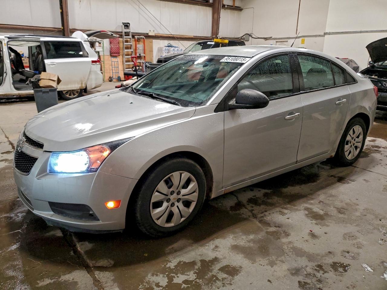 CHEVROLET CRUZE LS 2013