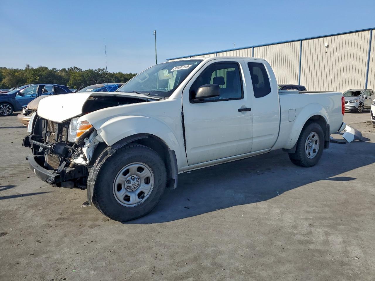 NISSAN FRONTIER 2021