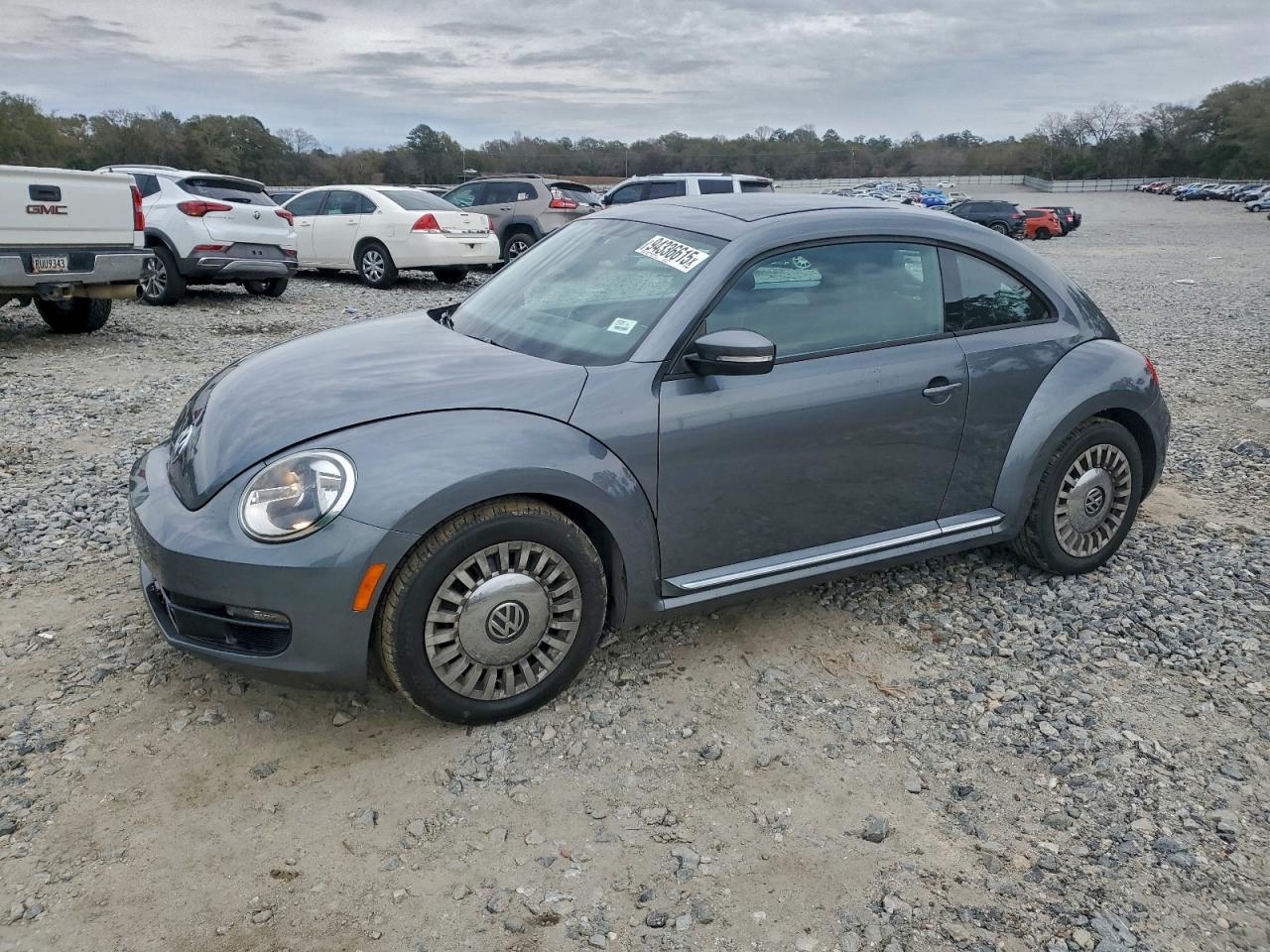 VOLKSWAGEN BEETLE 2014