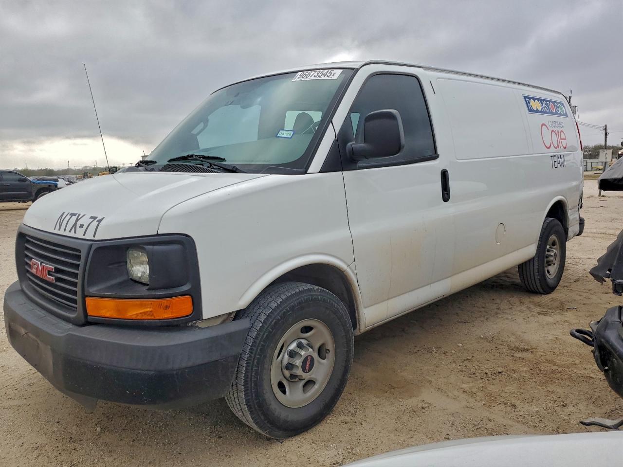GMC SAVANA G25 2016