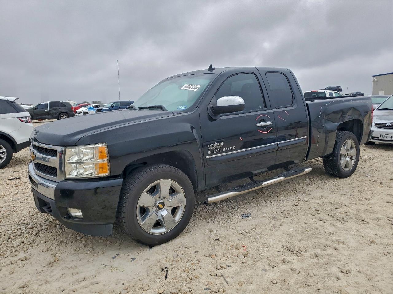 CHEVROLET SILVERADO 2011