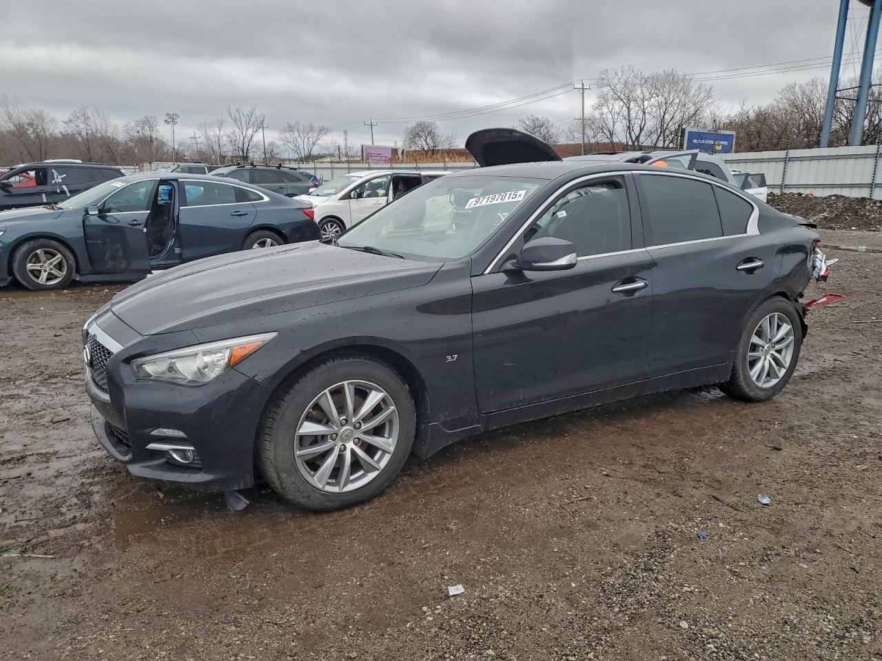 INFINITI Q50 2015