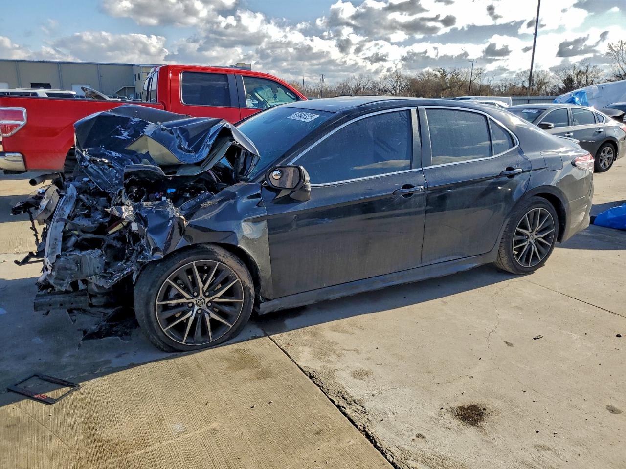 TOYOTA CAMRY SE N 2023