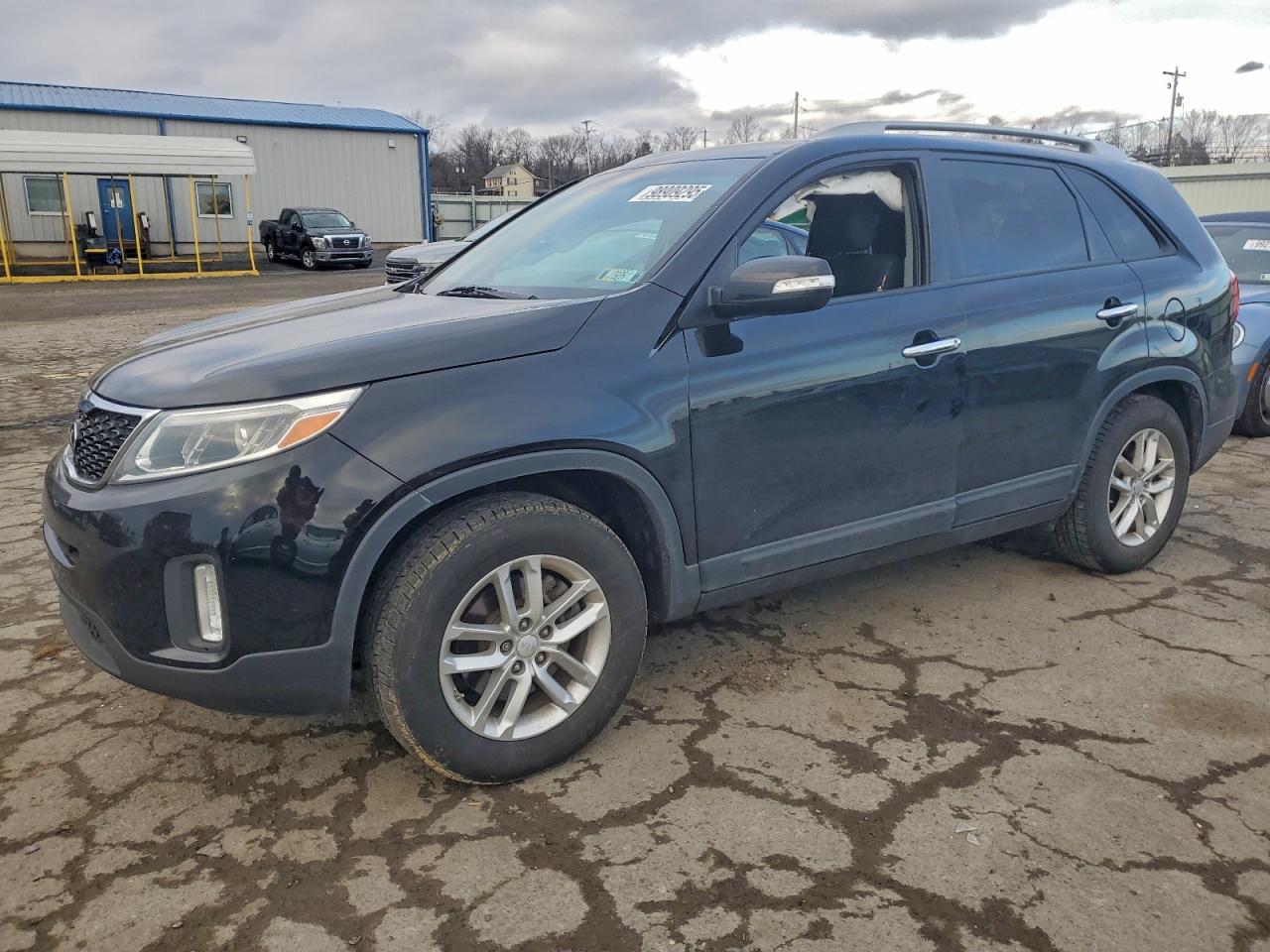 KIA SORENTO LX 2015