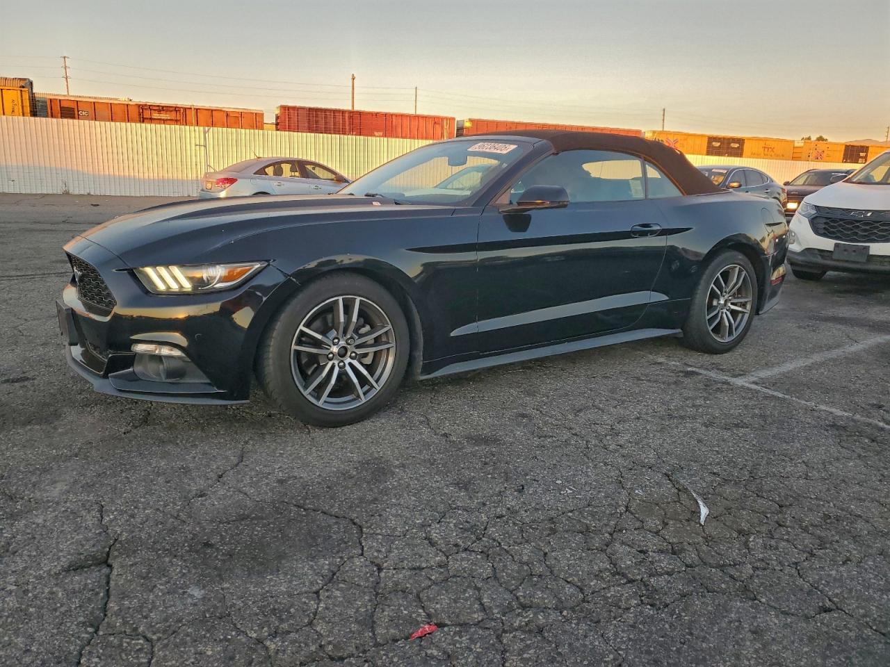 FORD MUSTANG 2015