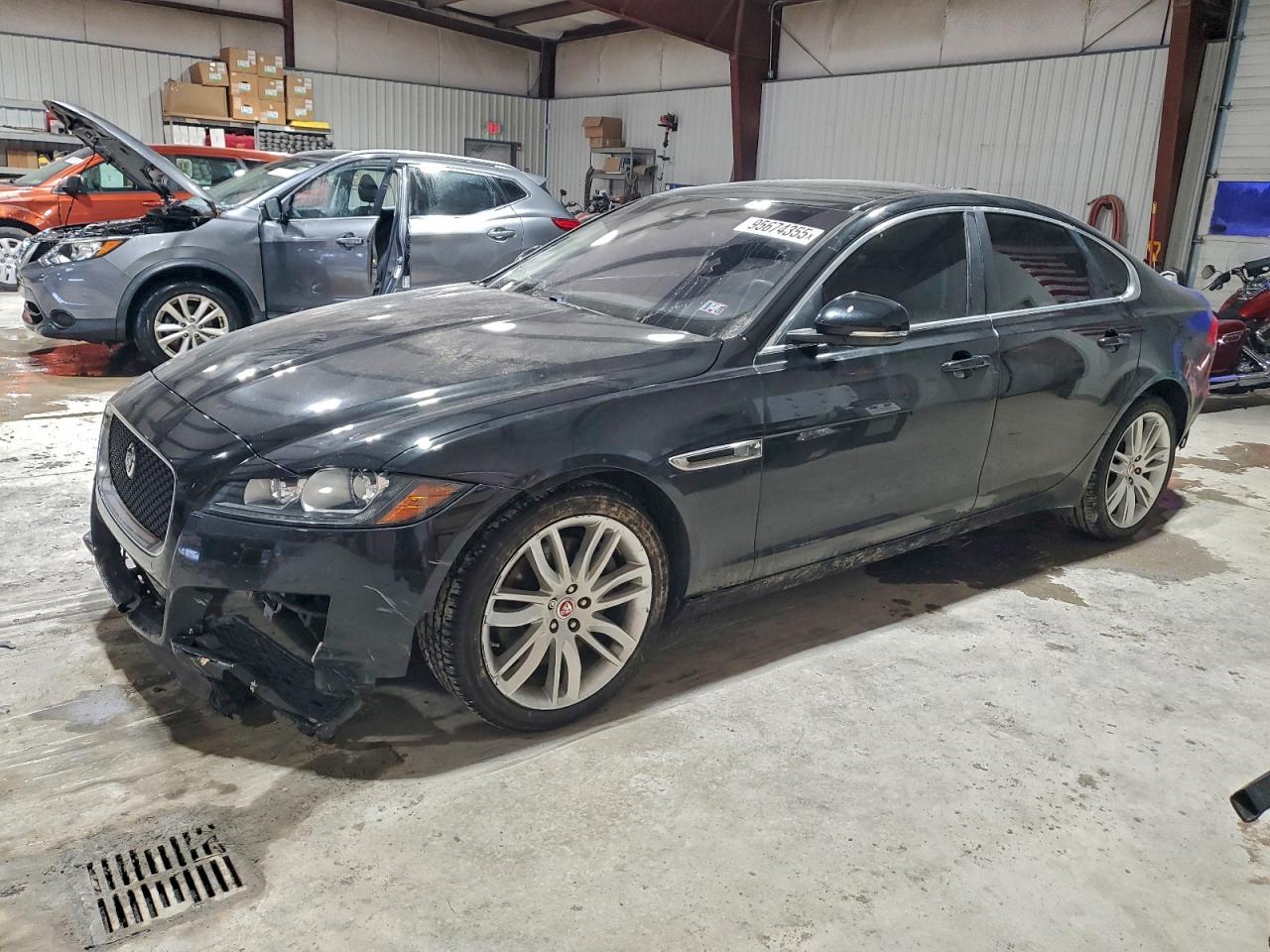 JAGUAR XF 2017