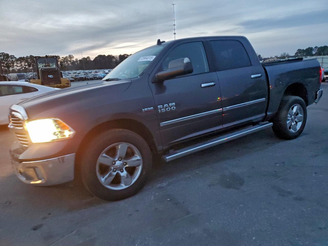 RAM 1500 SLT 2016