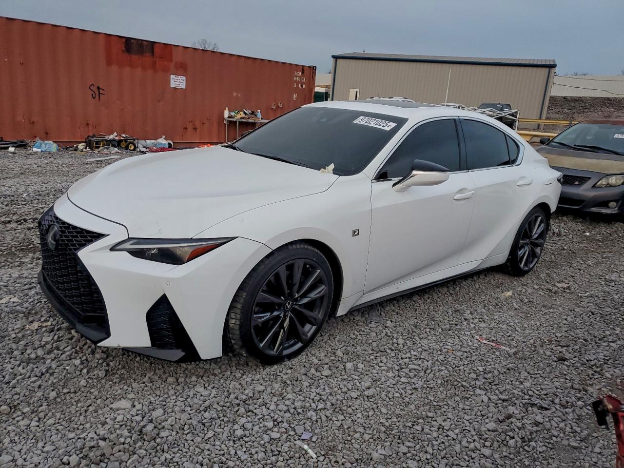 LEXUS IS 2021