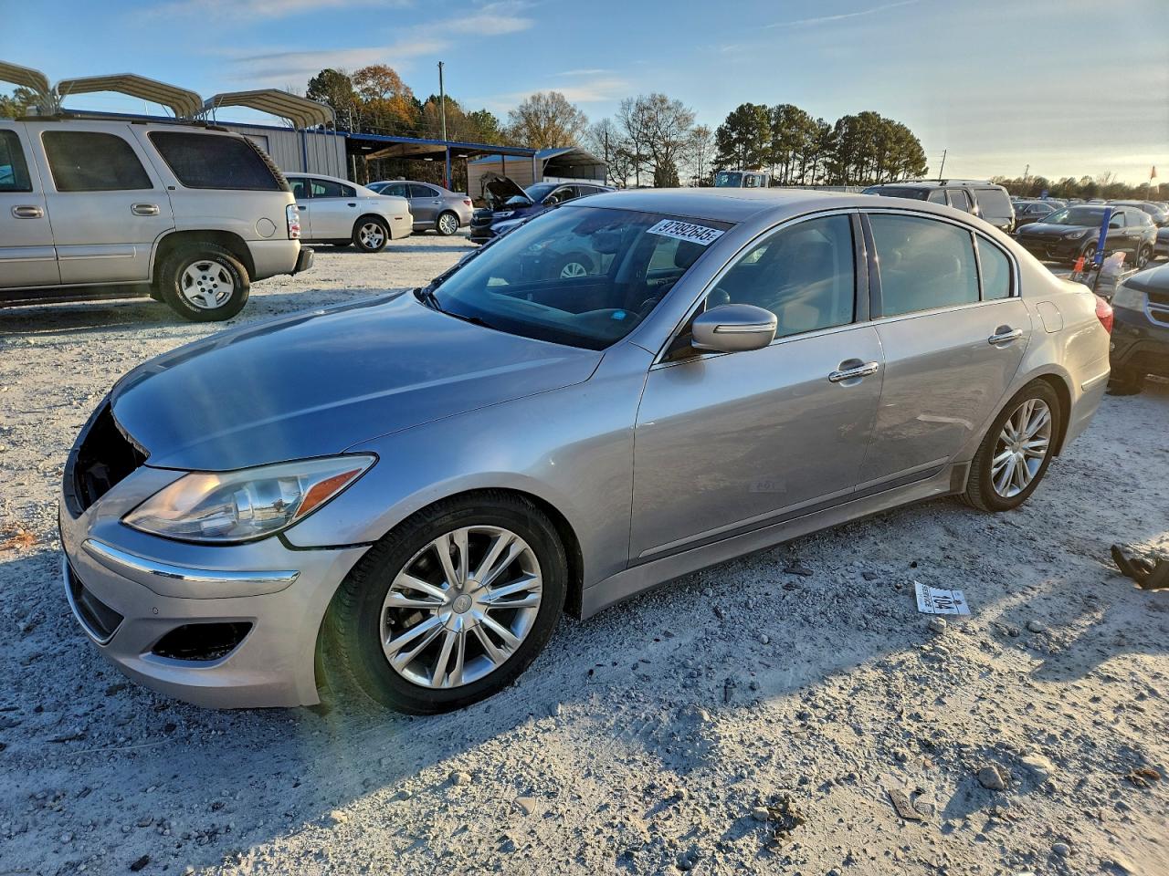 HYUNDAI GENESIS 3. 2013