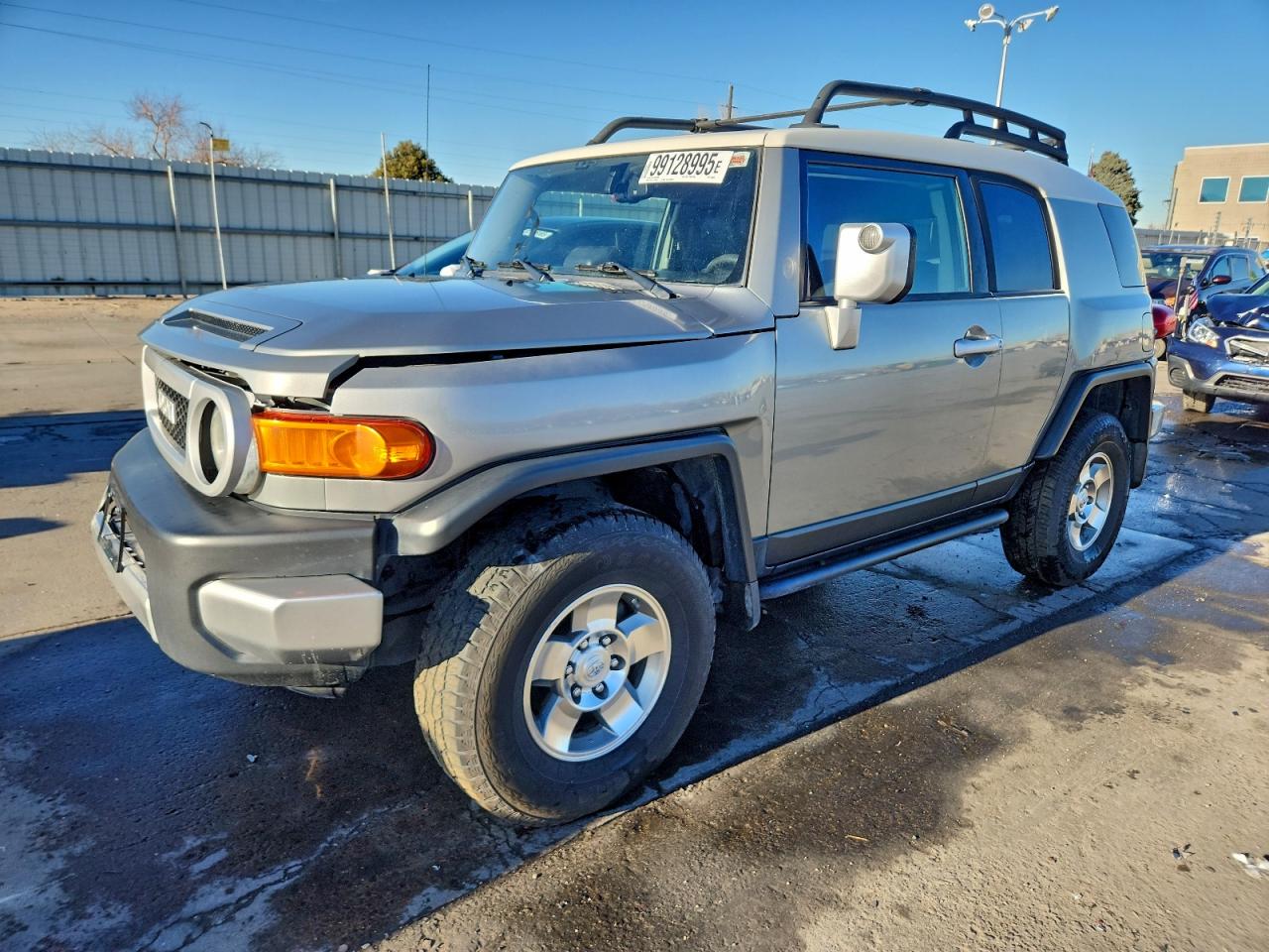 TOYOTA FJ CRUISER 2010