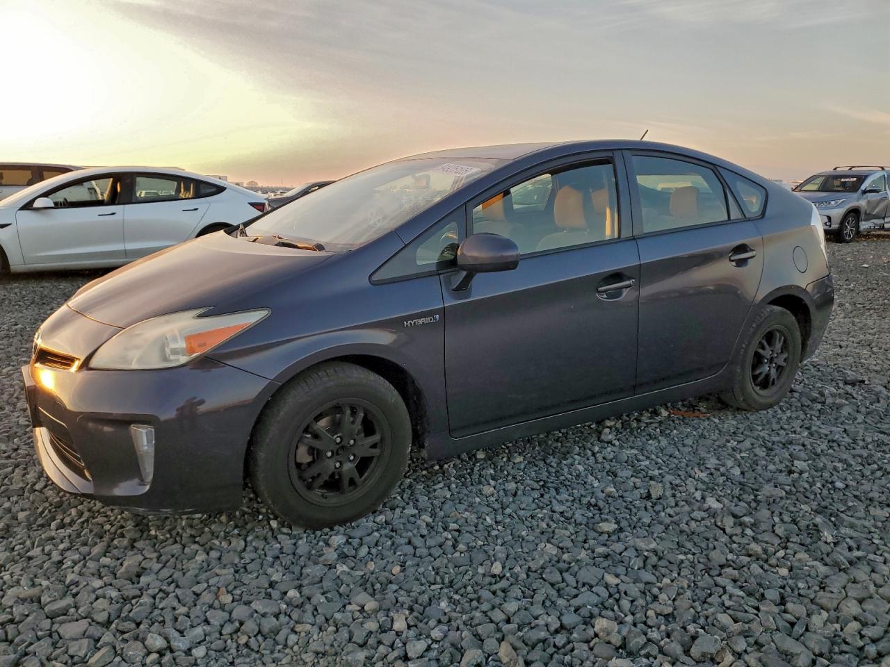 TOYOTA PRIUS 2013