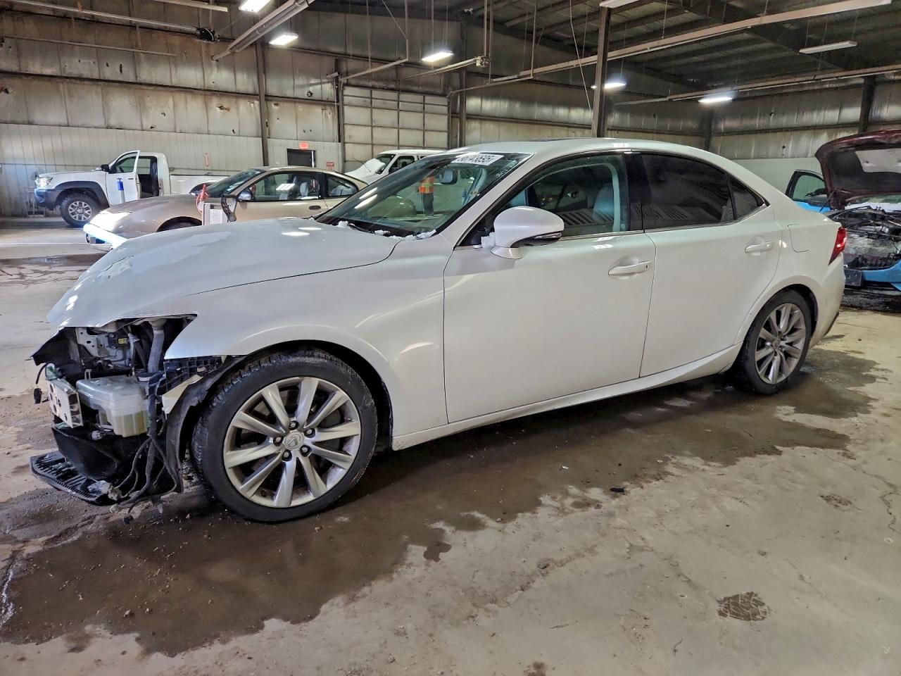 LEXUS IS 2016